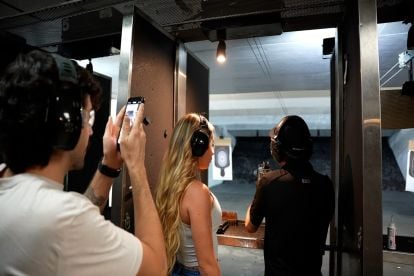 Machine Guns Vegas - SEAL TEAM 6 Experience  