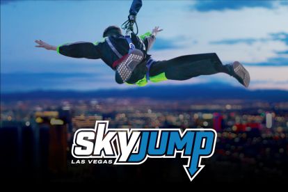 SkyJump at The STRAT